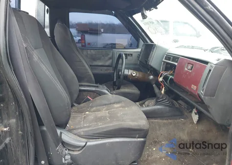 1989 Chevrolet S Truck S10 from USA, damaged, VIN 1GCBS14R0K2174272